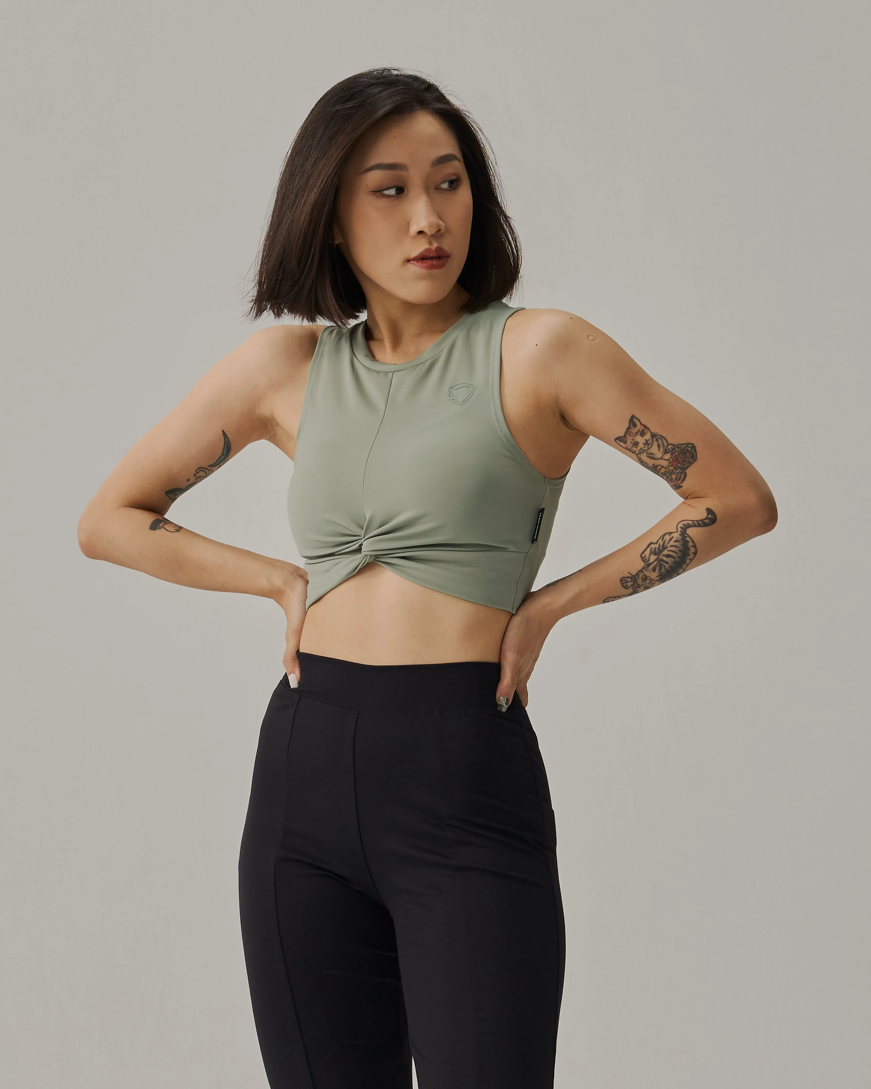 Adapt Twist Hem Crop Tank