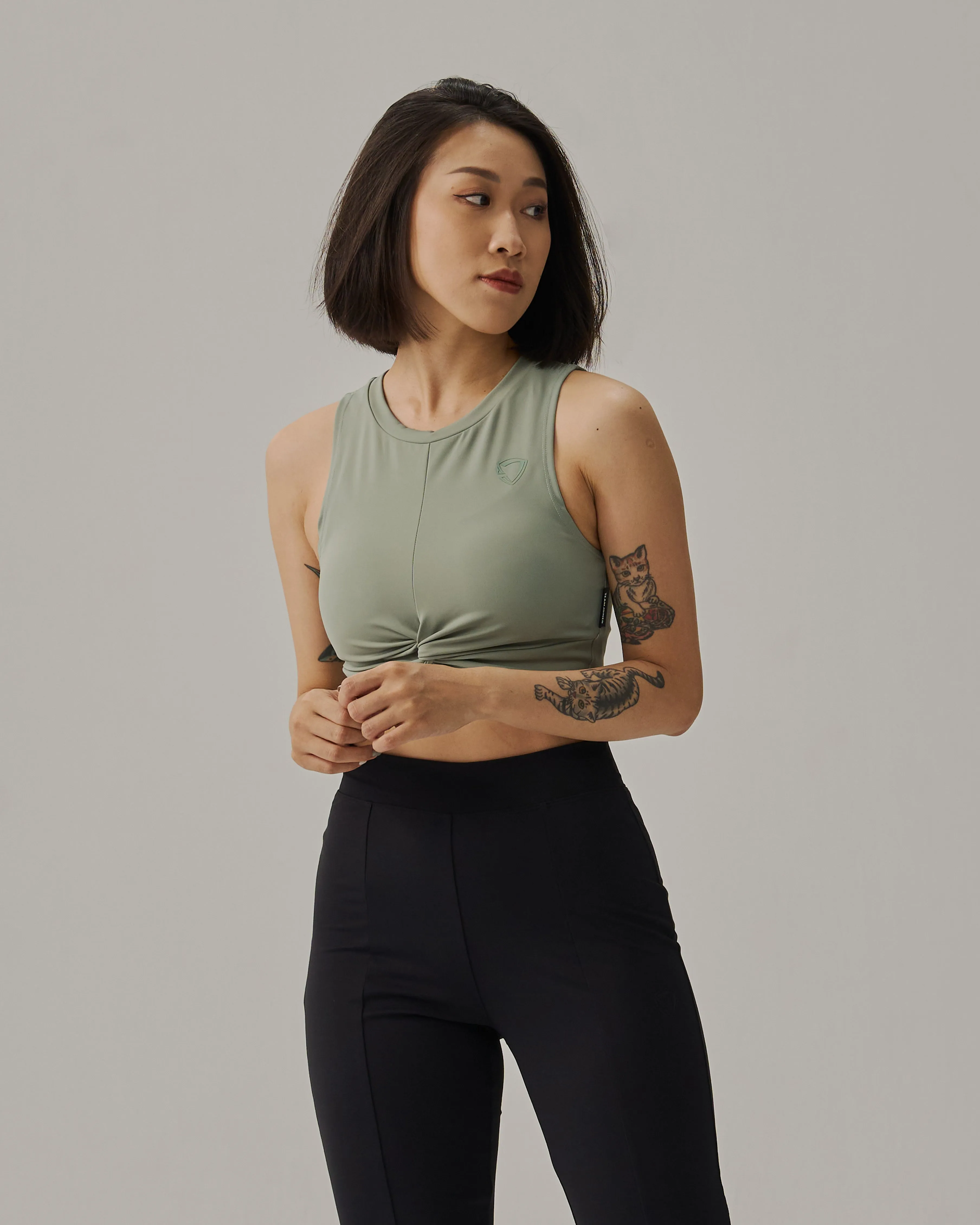 Adapt Twist Hem Crop Tank