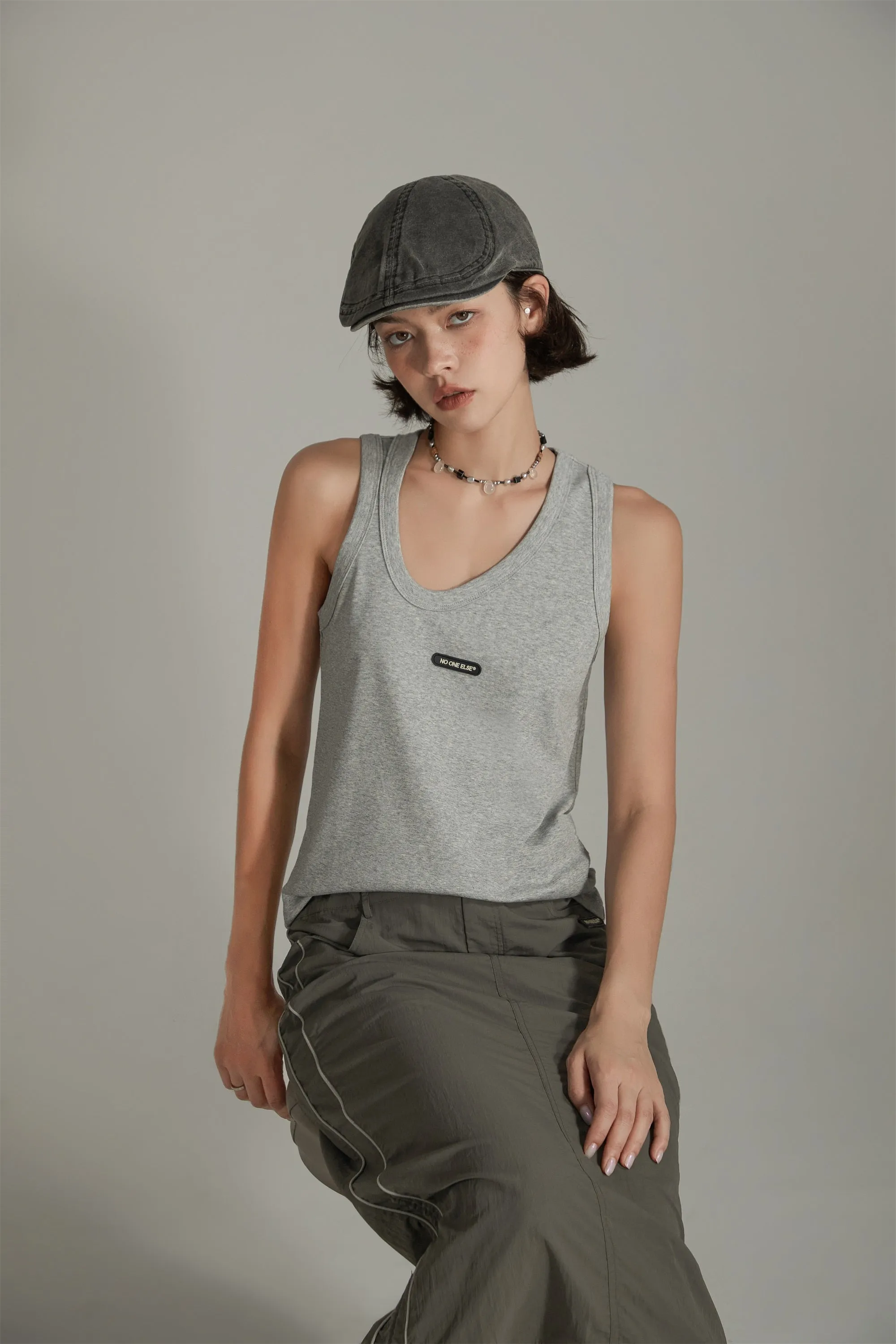 Basic Simple Sleeveless T-Shirt