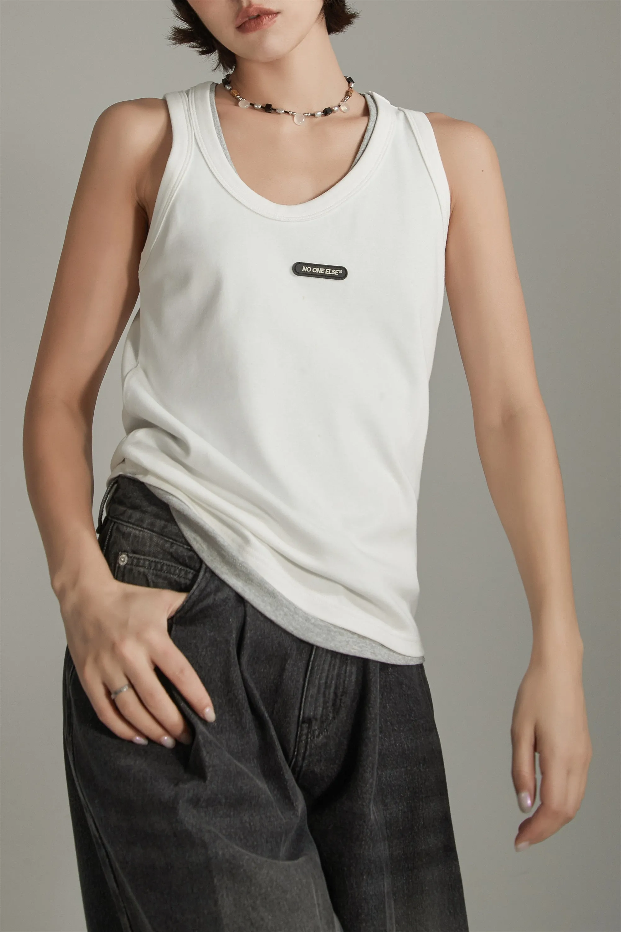 Basic Simple Sleeveless T-Shirt