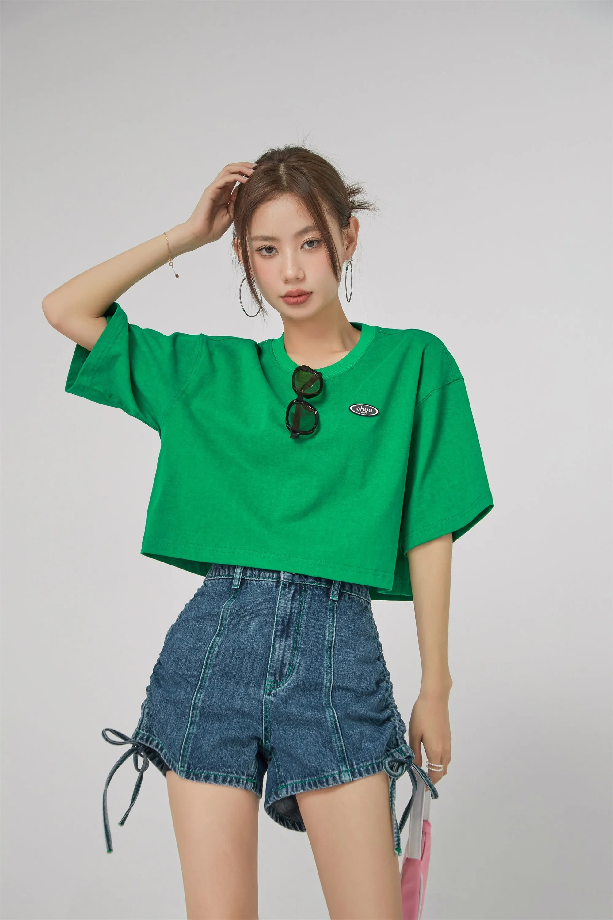 Chuu Logo Overfit Crop T-Shirt