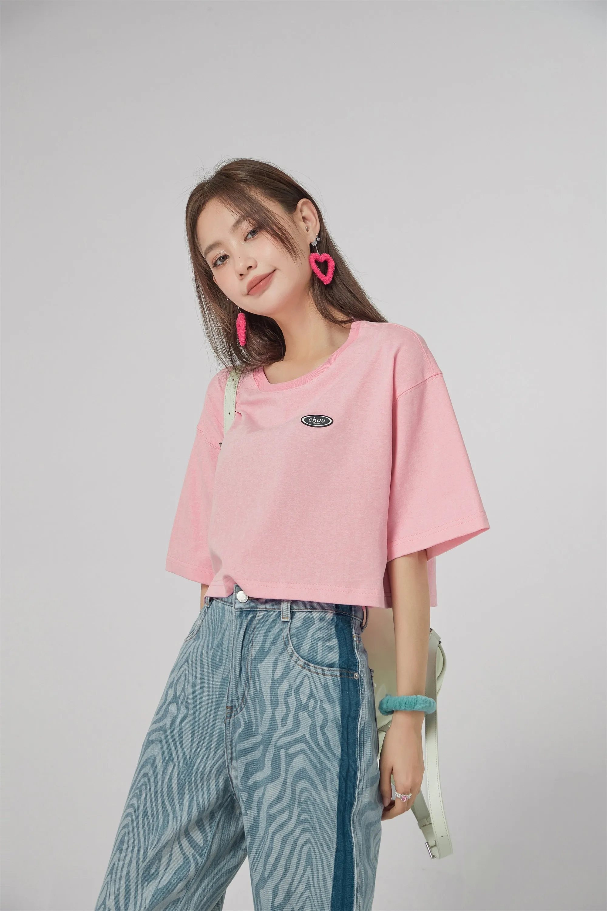 Chuu Logo Overfit Crop T-Shirt