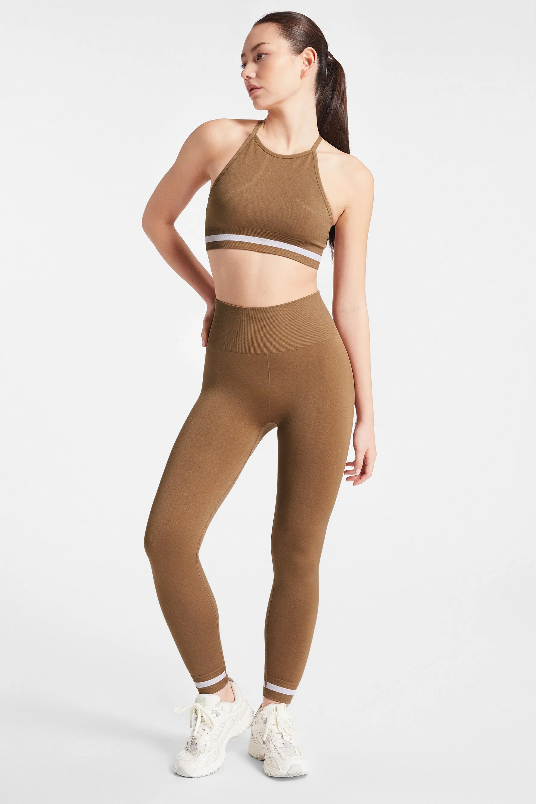 Form Seamless Angie Crop - Mocha