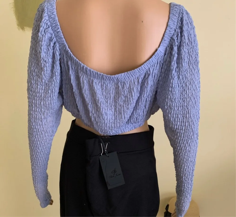 Long Sleeve Textured Crop Top