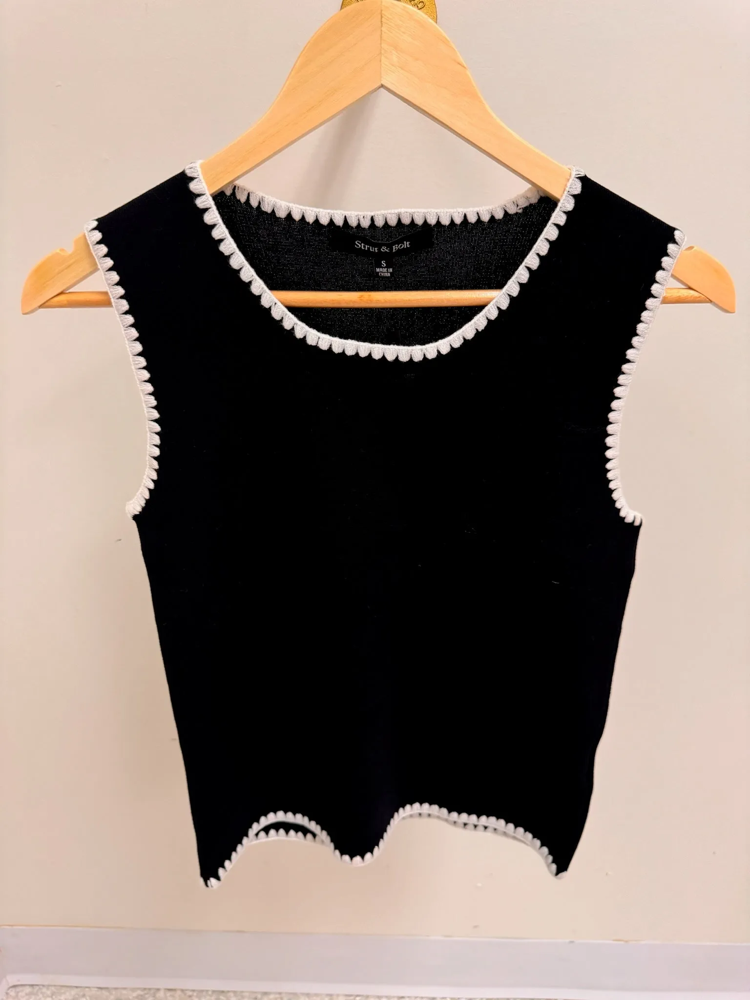 NEB - Embroidered Knit Tank Top